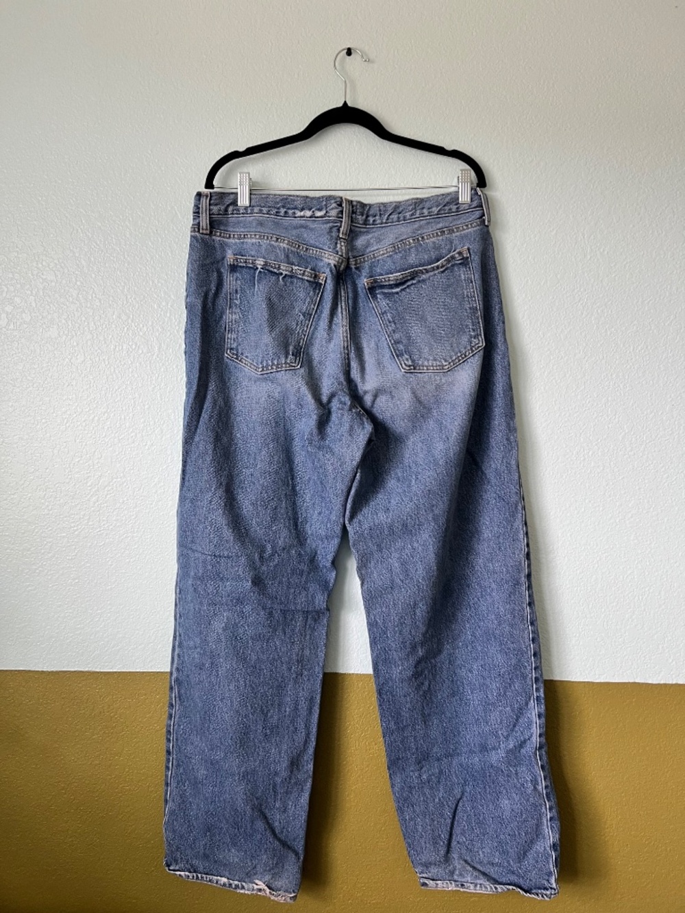 Universal Thread jeans - Picture 2 of 3
